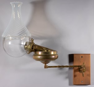 ANGLE LAMP CO. BRASS NO. 156 GAS ADAPTER ARM SINGLE-ARM KEROSENE WALL-MOUNT LAMP