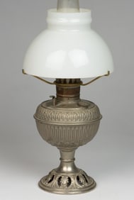 BRADLEY & HUBBARD LITTLE NO. 0 NICKEL-PLATED KEROSENE STAND LAMP