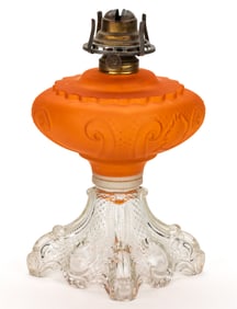 PRINCESS FEATHER MASSIVE FONT KEROSENE STAND LAMP