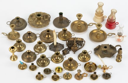 ASSORTED BRASS AND METAL DOLLHOUSE MINIATURE CANDLESTICKS AND RELATED, UNCOUNTED LOT
