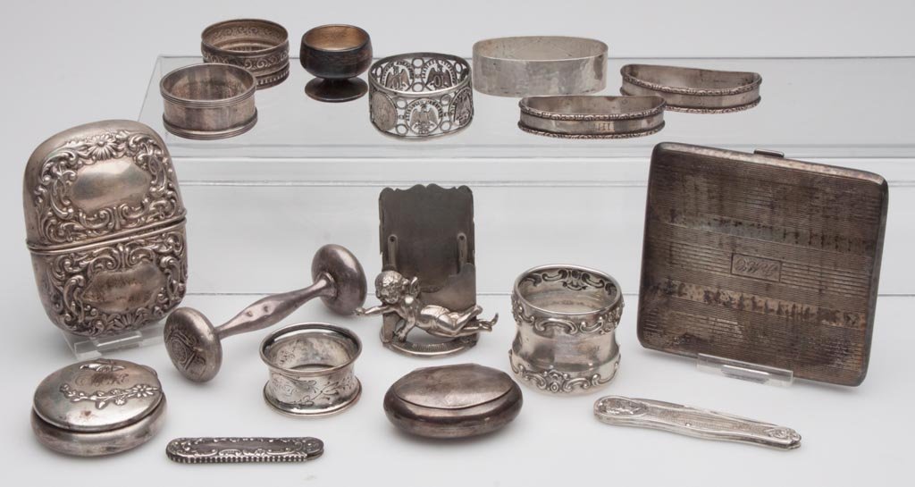 ASSORTED SILVER ARTICLES, LOT OF 13: ASSORTED SILVER ARTICLES, LOT OF 13, comprising 12 pieces marked sterling and a pill box marked .800. Together with four unmarked pieces of unknown fineness. Weight: 11.40 silver only. Fourth quarter 