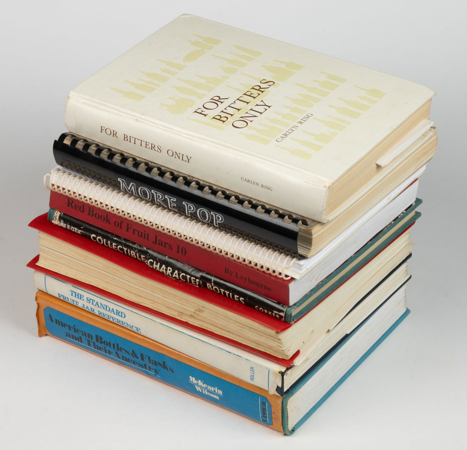 BOTTLES AND FRUIT JARS REFERENCE VOLUMES, LOT OF EIGHT: BOTTLES AND FRUIT JARS REFERENCE VOLUMES, LOT OF EIGHT, including Schmeiser, More Pop; McKearin/Wilson, American Bottles and Flasks and Their Ancestry; Bond, Fruit Jar Patents