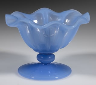 PILLAR-MOLDED SWEETMEAT STAND