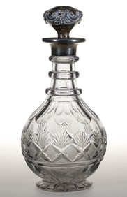 CUT STRAWBERRY DIAMONDS AND FANS QUART DECANTER