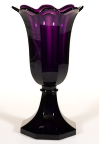 PRESSED SANDWICH GLASS TULIP VASE