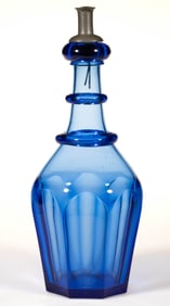 PRESSED EIGHT-FLUTE QUART BAR DECANTER