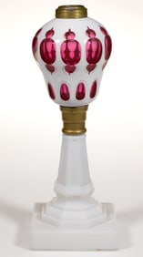 CUT-OVERLAY MOORISH WINDOWS KEROSENE STAND LAMP