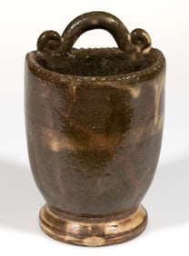 STRASBURG, SHENANDOAH VALLEY OF VIRGINIA DECORATED EARTHENWARE / REDWARE WALL POCKET