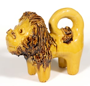 LESTER BREININGER (1935-2011), ROBESONIA, PENNSYLVANIA EARTHENWARE / REDWARE LION FIGURE