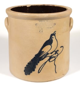 STAMPED "NEW YORK / STONEWARE CO / FORT EDWARD" DECORATED STONEWARE CROCK