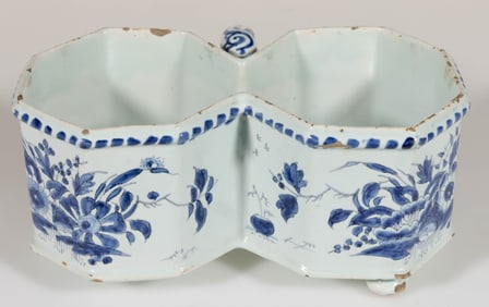 DUTCH DELFT TIN-GLAZED BLUE AND WHITE EARTHENWARE CRUET STAND