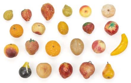 ASSORTED MINIATURE FOLK ART CARVED AND PAINTED FIGURAL STONE FRUIT, LOT OF 22