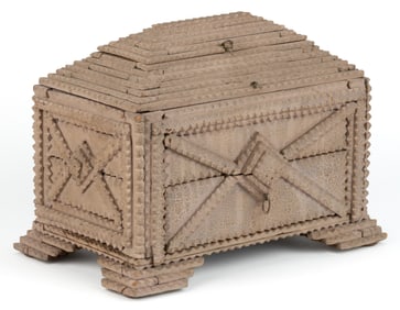 AMERICAN CARVED AND PAINTED TRAMP ART JEWELRY BOX
