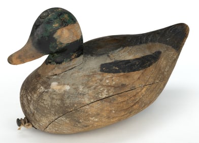 EARLY CURRITUCK SOUND, NORTH CAROLINA CARVED AND PAINTED BUFFLEHEAD DRAKE DECOY