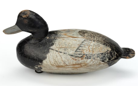 IRA HUDSON (CHINCOTEAGUE, VIRGINIA, 1873-1949), ATTRIBUTED, CARVED AND PAINTED BLUEBILL DRAKE DECOY