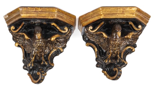 PAIR OF AMERICAN OR CONTINENTAL EAGLE PARCEL-GILT WALL SCONCES / BRACKETS