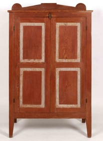 NORTH CAROLINA PAINTED YELLOW PINE CUPBOARD / LINEN PRESS