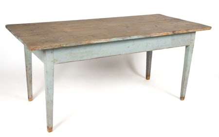 NORTH CAROLINA PAINTED YELLOW PINE FARM TABLE