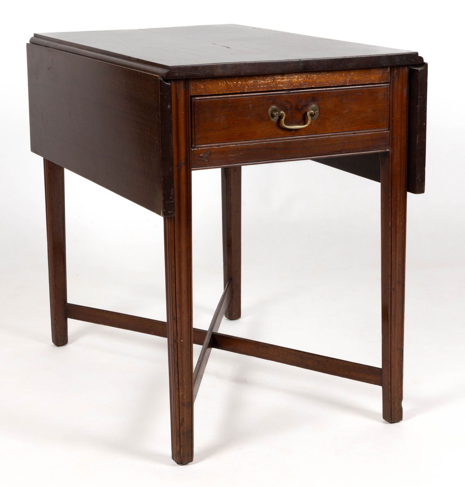 MID-ATLANTIC CHIPPENDALE CHERRY PEMBROKE TABLE: MID-ATLANTIC CHIPPENDALE CHERRY PEMBROKE TABLE, the rectangular two-board top set with two hinged leaves above a plain apron with single beaded drawer, the whole supported by square-tapered molded leg