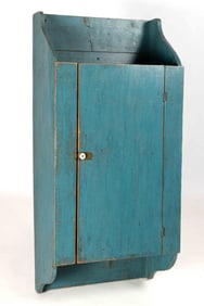 PENNSYLVANIA PAINTED YELLOW PINE HANGING CUPBOARD