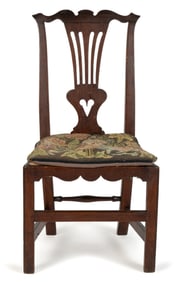 NEW ENGLAND, PROBABLY CONNECTICUT, CHIPPENDALE WALNUT SIDE CHAIR