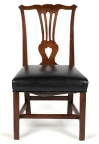 AMERICAN OR BRITISH CHIPPENDALE MAHOGANY SIDE CHAIR