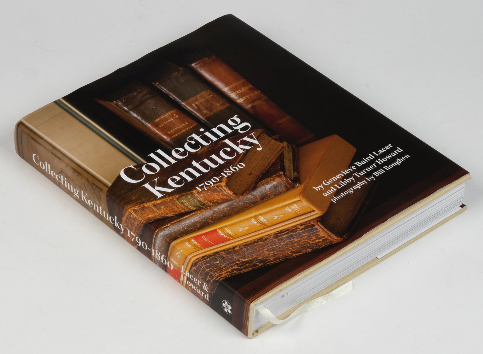 KENTUCKY FURNITURE AND DECORATIVE ARTS REFERENCE VOLUME: KENTUCKY FURNITURE AND DECORATIVE ARTS REFERENCE VOLUME, Lacer/Howard, Collecting Kentucky 1790-1860, 2013. Hardcover with dust jacket. Provenance: From a prominent Shenandoah Valley of Virg