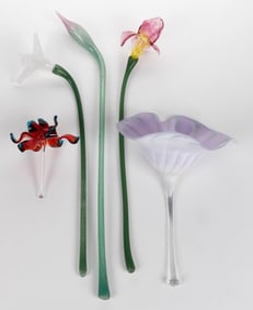 CONTEMPORARY / STUDIO ART GLASS FLOWER SCULPTURES, LOT OF FIVE
