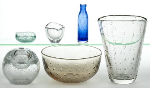 ASSORTED SCANDINAVIAN MID-CENTURY MODERN AND OTHER ART GLASS BOWLS / VASES, LOT OF SIX