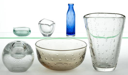 ASSORTED SCANDINAVIAN MID-CENTURY MODERN AND OTHER ART GLASS BOWLS / VASES, LOT OF SIX: ASSORTED SCANDINAVIAN MID-CENTURY MODERN AND OTHER ART GLASS BOWLS / VASES, LOT OF SIX, various colors, mostly having controlled bubble decoration, but also including a small tooled-rim bowl engraved
