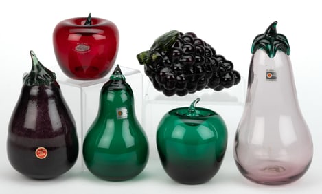 BLENKO, MURANO, AND OTHER STUDIO ART GLASS FIGURAL FRUITS, LOT OF SIX