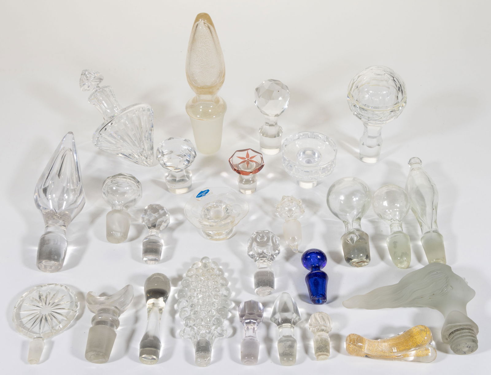 ASSORTED GLASS BOTTLE STOPPERS AND RELATED DECORATIVE ARTICLES, UNCOUNTED LOT (1 of 1)