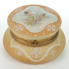 WAVE CREST "NAKARA" ENAMEL-DECORATED CHERUBS ART GLASS JEWEL / DRESSER BOX