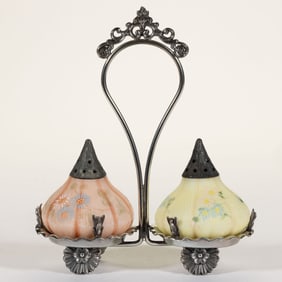 MT. WASHINGTON FIG / BEET (OMN) SALT AND PEPPER SHAKERS, PAIR IN STAND