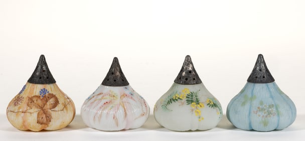 MT. WASHINGTON FIG / BEET (OMN) SALT AND PEPPER SHAKERS, LOT OF FOUR