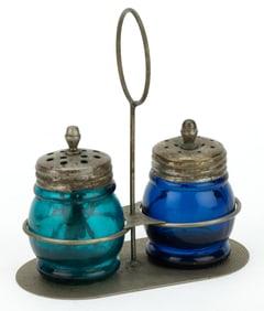 BLOWN-MOLDED CHRISTMAS SALT / PEPPER SHAKERS IN CASTER FRAME
