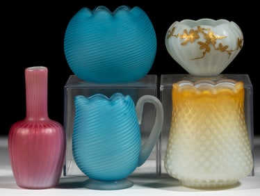 ASSORTED VICTORIAN AIR-TRAP MOTHER-OF-PEARL SATIN ART GLASS VASES / ARTICLES, LOT OF FIVE