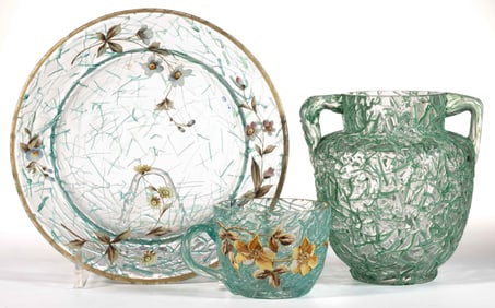 ASSORTED VICTORIAN PELOTON-DECORATED GLASS ARTICLES, LOT OF THREE