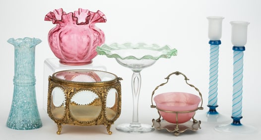 ASSORTED GLASS ARTICLES, LOT OF SEVEN