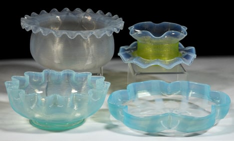 ASSORTED THREADED GLASS BOWLS AND UNDERPLATES, LOT OF FIVE