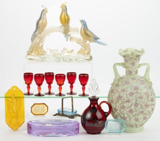ASSORTED MID-CENTURY MODERN AND VICTORIAN GLASS ARTICLES, LOT OF 15