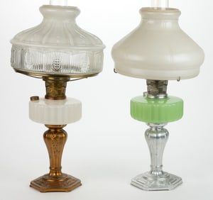 ALADDIN MODEL B-120 AND B-122 / MAJESTIC KEROSENE STAND LAMPS, LOT OF TWO