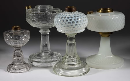 ASSORTED ALADDIN AND OTHER PATTERNED KEROSENE STAND LAMPS, LOT FOUR