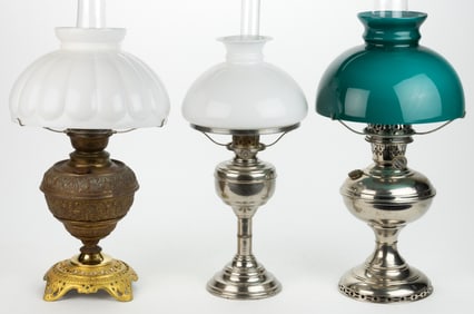 ASSORTED MANUFACTURER'S KEROSENE CENTRAL-DRAFT STAND LAMPS, LOT OF THREE