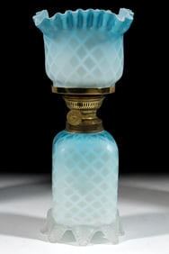 DIAMOND QUILT AIR-TRAP MOTHER-OF-PEARL SATIN MINIATURE LAMP
