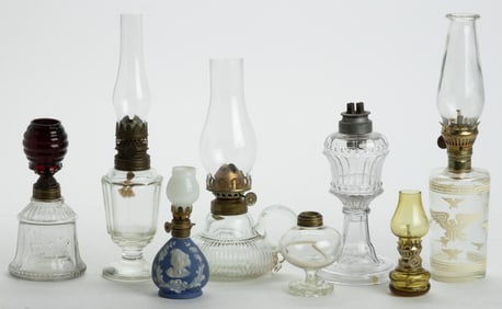 ASSORTED PATTERNED MINIATURE LAMPS, LOT OF EIGHT