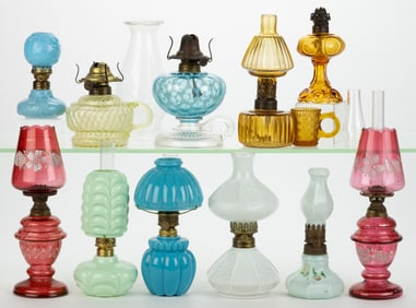ASSORTED PATTERNED MINIATURE AND FINGER LAMPS, LOT OF 11