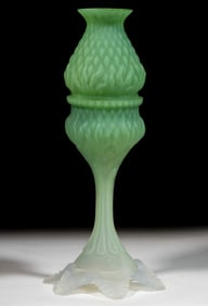 LEAF-EMBOSSED SATIN GLASS PEDESTAL FAIRY LAMP