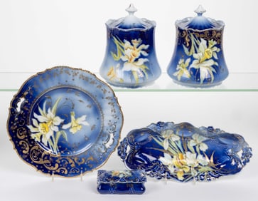 R.S. PRUSSIA-STYLE PORCELAIN COBALT-DECORATED FLORAL MOTIF ARTICLES, LOT OF FIVE
