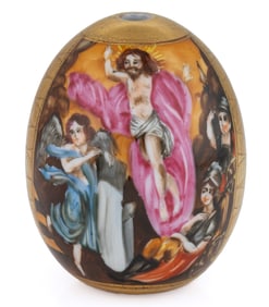 RUSSIAN PORCELAIN HAND-PAINTED RELIGIOUS MOTIF EGG